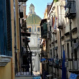 https://perry-naples.hotels-amalfi.com